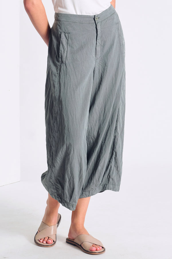 Cropped-Hose mit weit geschnittenem Bein aus Seidenmix, hinten mit elastischem Bund | 1017.CFDTRCV314.04