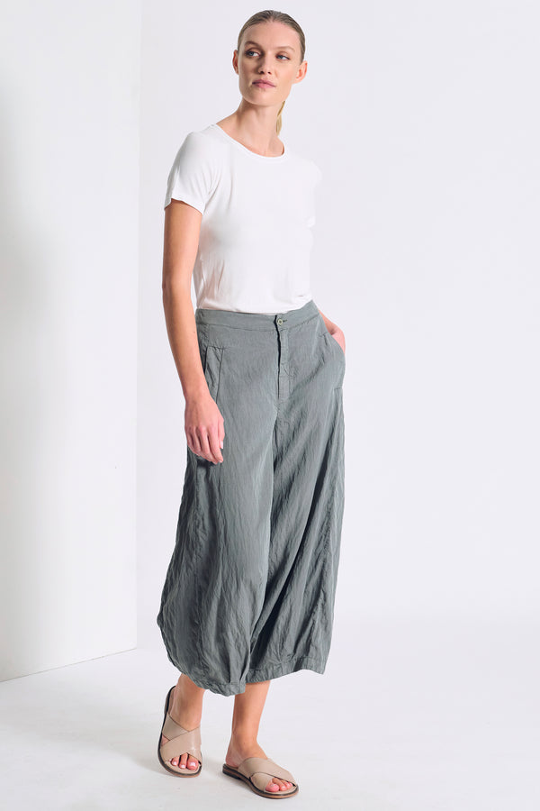 Cropped-Hose mit weit geschnittenem Bein aus Seidenmix, hinten mit elastischem Bund | 1017.CFDTRCV314.04