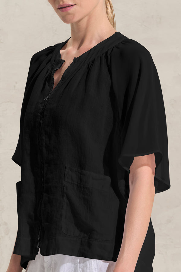 Shirt aus Leinen mit Flügelärmeln und Einsätzen aus Viskose-Voile | 1018.CFDTRDB113.10