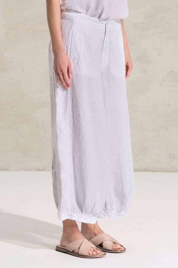 Pantalone cropped gamba larga in lino con pieghe sul fondo. elastico in cintura dietro | 1018.CFDTRDB114.00