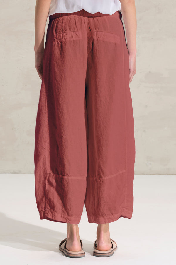 Pantalone cropped gamba larga in lino con pieghe sul fondo. elastico in cintura dietro | 1018.CFDTRDB114.18