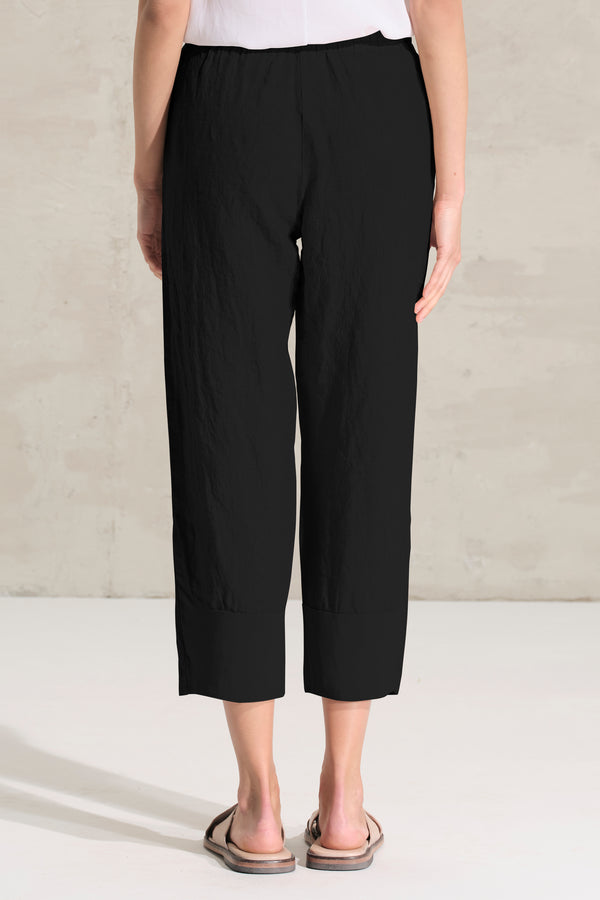 Pantalone in lino con elastico in vita ed inserto in georgette di viscosa | 1018.CFDTRDB119.10
