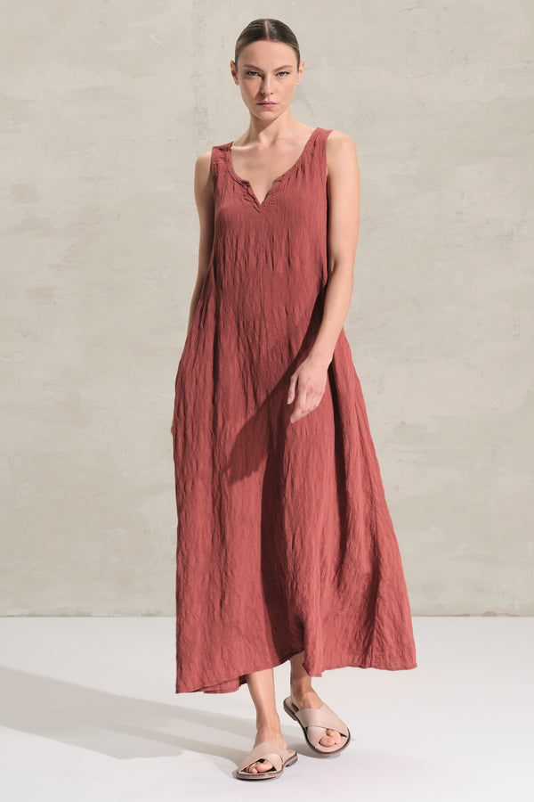 Ärmelloses Maxikleid mit Taschen aus Viskose-Mix in Seersucker-Optik | 1018.CFDTRDH173.18