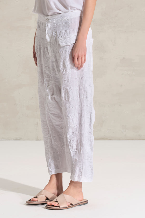 Pantalone con cavallo basso in goffrato di cotone e lino jaquard | 1018.CFDTRDJ191.00