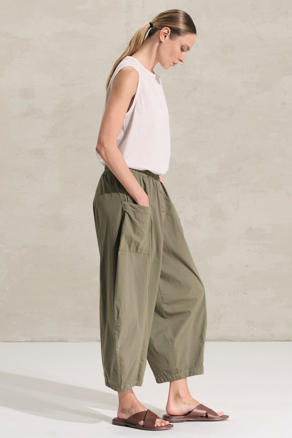Pantalon barrel en coton stretch à taille élastiquée | 1018.CFDTRDM222.04