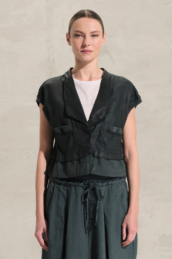 Kurzjacke mit Flügelärmeln aus Lammleder mit Leinen- und Strickeinsätzen | 1018.CFDTRDS281.25