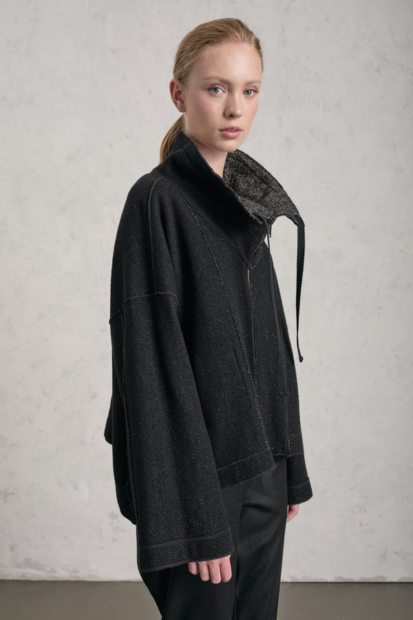 Ausgestellte Oversize-Wendejacke, Doubleface, aus Wolle mit Fischgratmuster auf der Außenseite und Innenseite unifarben | 1019.CFDTRE10452.310