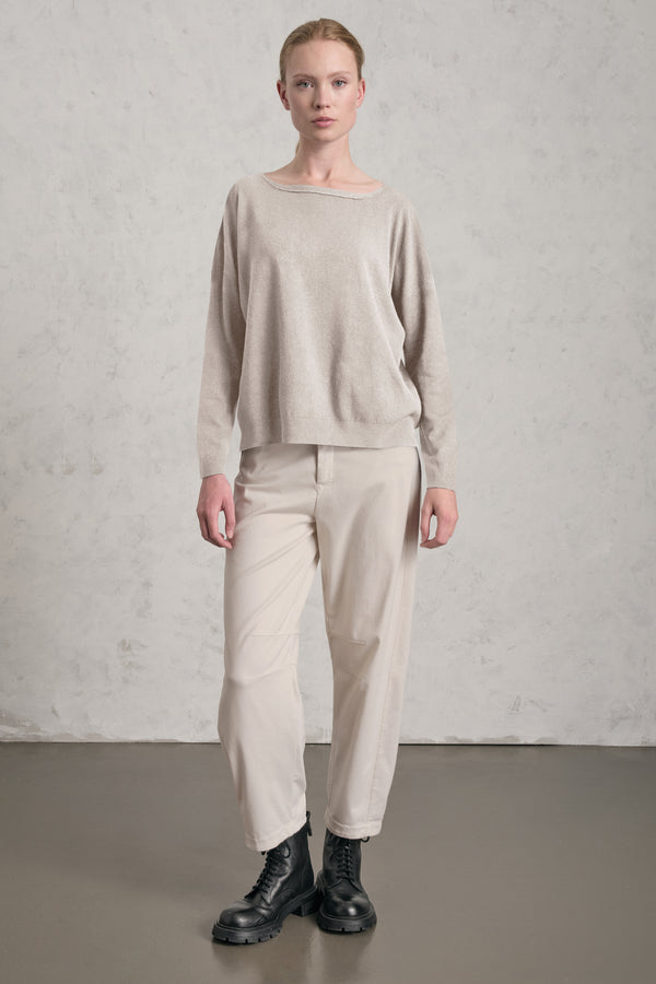 Maglia oversize in viscosa e lana. linea a scatola, collo a barchetta | 1019.CFDTRE11462.01