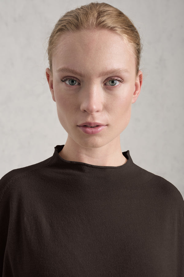 Oversized viscose and wool stretch knit. Boxed shaped and turtleneck | 1019.CFDTRE11463.06