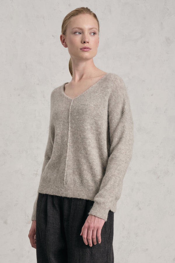 Loose-fit knit in alpaca and wool blend | 1019.CFDTRE12471.11