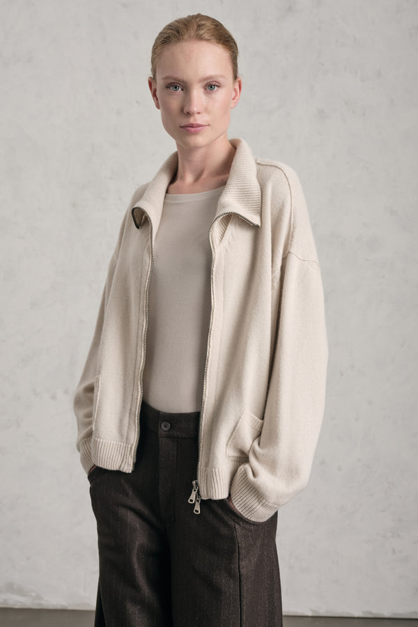 Comfort fit zipped knitted jumper in wool and cashmere with ribbed collar | 1019.CFDTRE13482.22