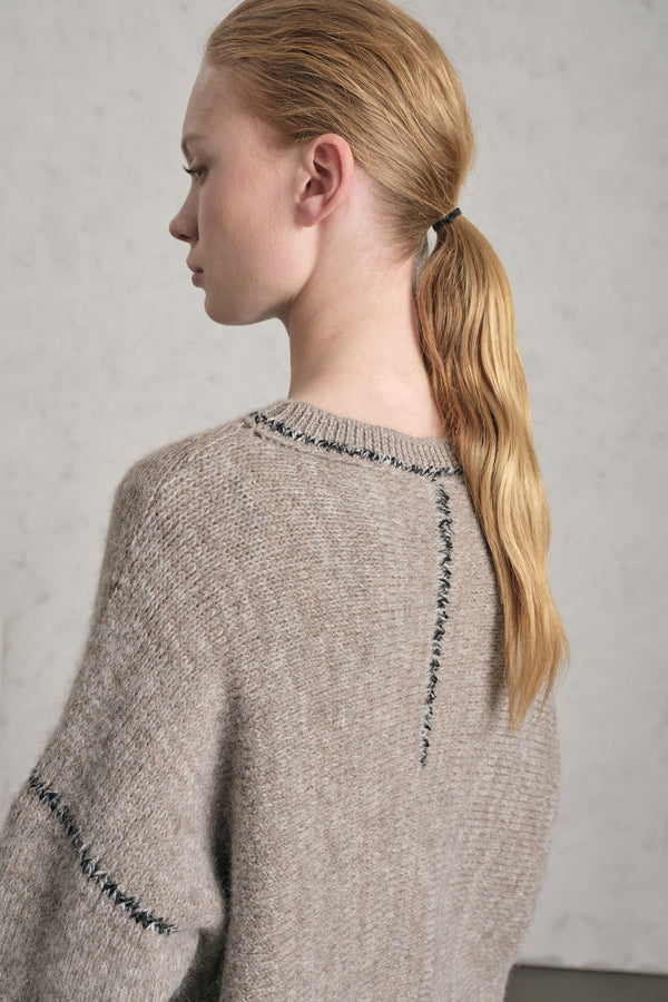Wool and alpaca blend round neck jumper with contrasting vanisé stitching | 1019.CFDTRE15500.31