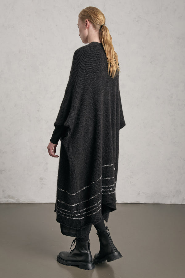Langer Oversize-Cardigan aus Alpaka-Wollmischung mit kontrastierenden, plattierten Maschen | 1019.CFDTRE15506.10