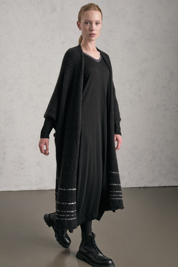 Langer Oversize-Cardigan aus Alpaka-Wollmischung mit kontrastierenden, plattierten Maschen | 1019.CFDTRE15506.10