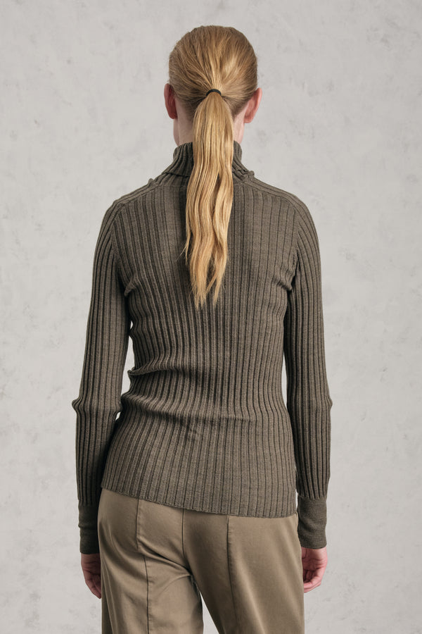 Rollkragenpullover aus extrafeiner Wolle mit Rippenstruktur | 1019.CFDTRE19542.04