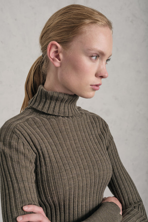 Turtleneck under jacket knit in ribbed extra-fine wool | 1019.CFDTRE19542.04