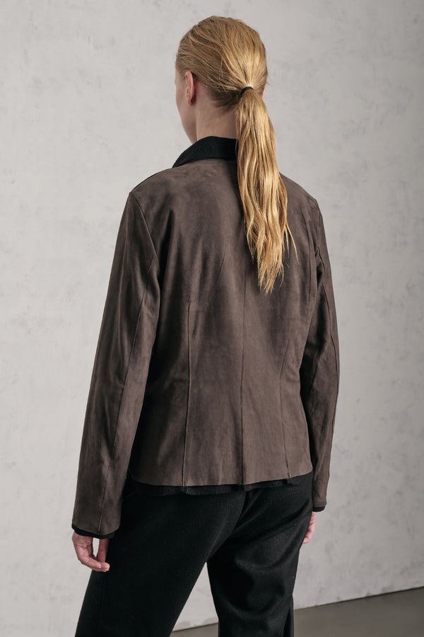 Jacke mit hohem Kragen und Reißverschluss aus gewachstem Leder und Wolltuch-Futter | 1019.CFDTRE3381.06