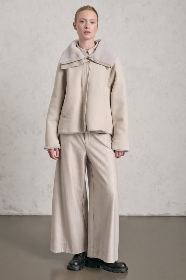 High-necked, comfort fit sheepskin with hidden zip under the flap | 1019.CFDTRE4390.21