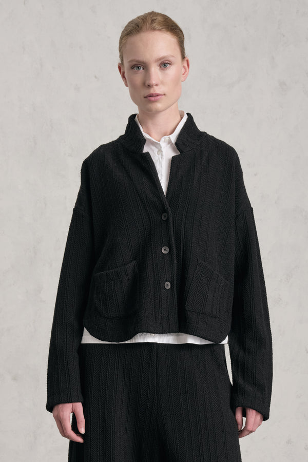 Jacke im Comfort Fit aus Chevron-Wolle mit abgerundetem Saum | 1019.CFDTRE8430.10
