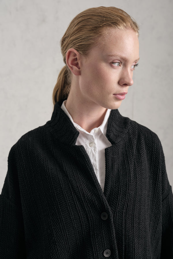 Jacke im Comfort Fit aus Chevron-Wolle mit abgerundetem Saum | 1019.CFDTRE8430.10