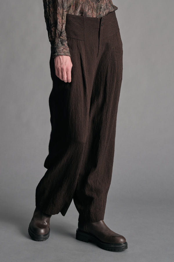 Wide trousers with deep pleats at the front in viscose, linen and wool blend with embossed stripes | 1019.CFDTREC124.18
