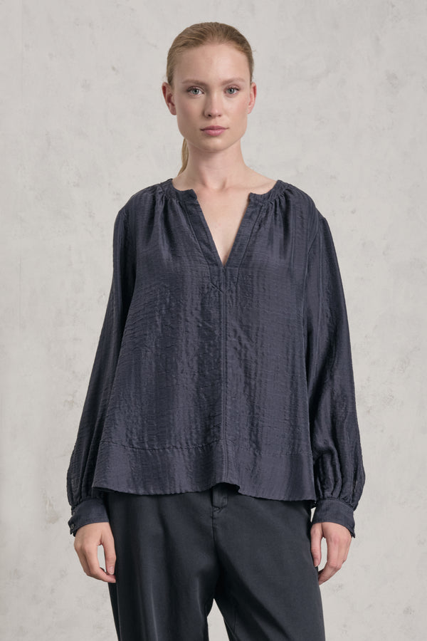 Camicia scollo a v in goffrato di seta e lana | 1019.CFDTREE140.15