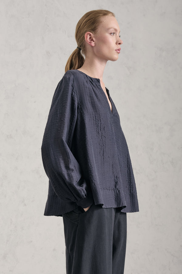Camicia scollo a v in goffrato di seta e lana | 1019.CFDTREE140.15