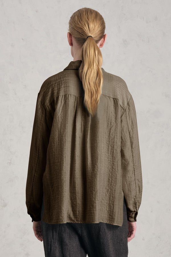 Camicia con tasche frontali in goffrato di seta e lana | 1019.CFDTREE141.04