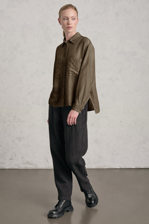 Camicia con tasche frontali in goffrato di seta e lana | 1019.CFDTREE141.04