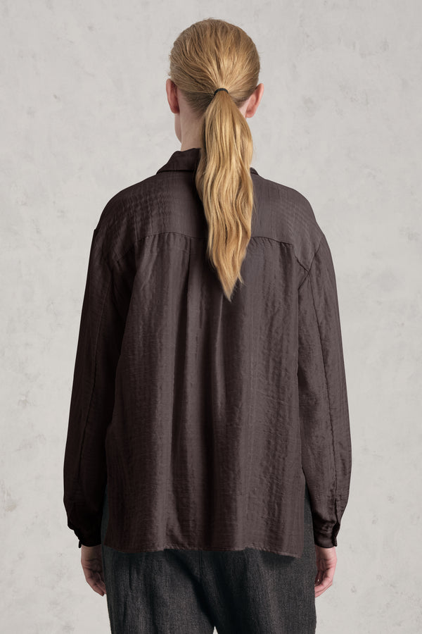 Camicia con tasche frontali in goffrato di seta e lana | 1019.CFDTREE141.06
