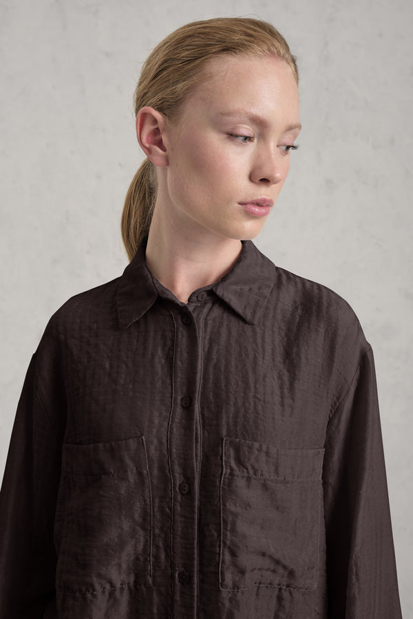 Camicia con tasche frontali in goffrato di seta e lana | 1019.CFDTREE141.06
