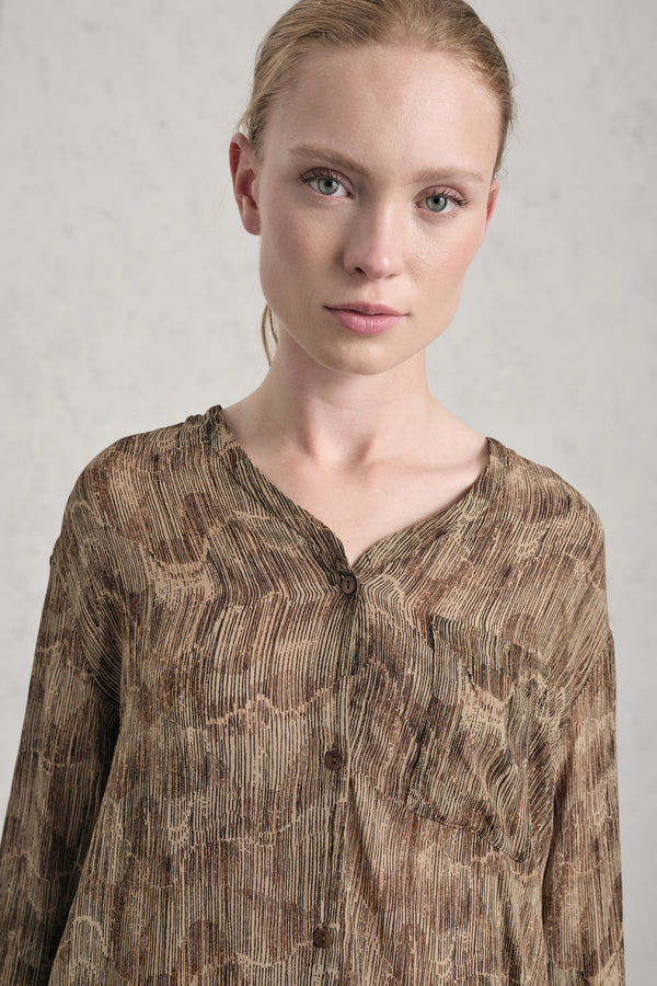 Camicia scollo a v linea over in georgette di viscosa stampata | 1019.CFDTREF151.22