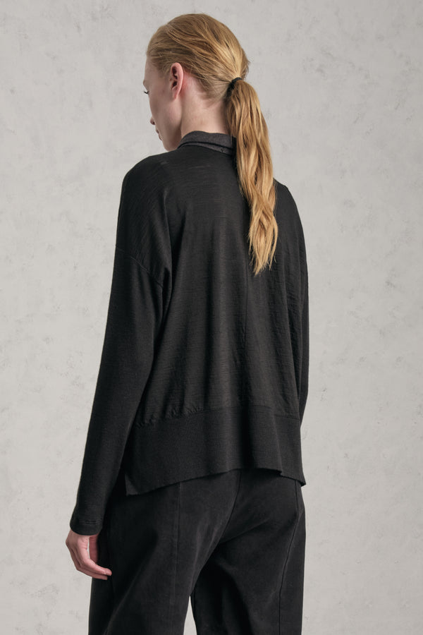 Oversize-Bluse aus Wolljersey mit gerippten Ärmeln und Saum | 1019.CFDTREK202.10