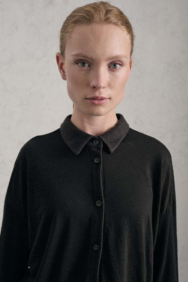 Oversize-Bluse aus Wolljersey mit gerippten Ärmeln und Saum | 1019.CFDTREK202.10