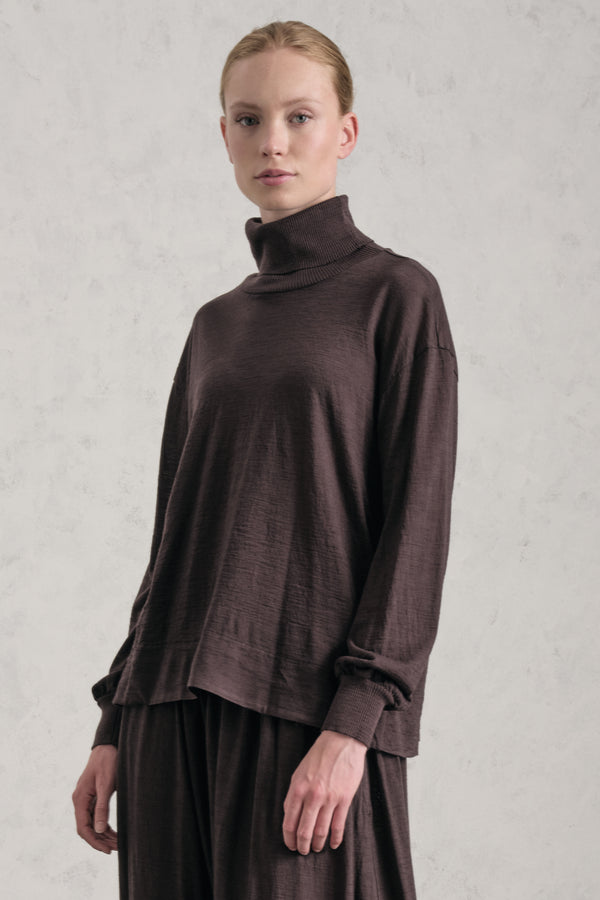 T-shirt collo alto in costina linea ampia in jersey di lana | 1019.CFDTREK203.06