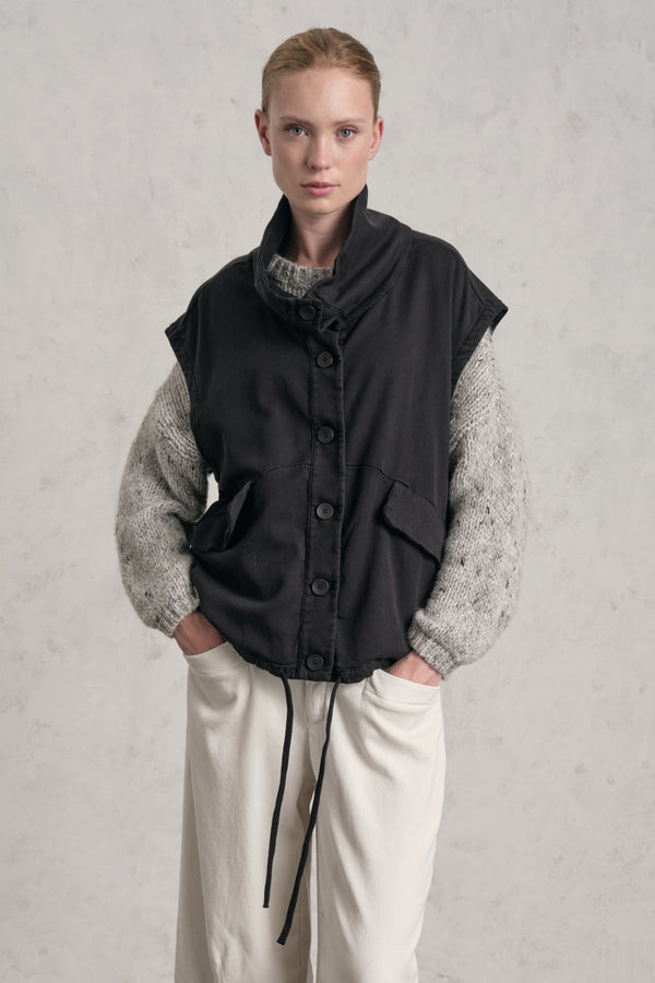 Gilet comfort fit con collo alto e coulisse sul fondo in tencel e cotone stretch | 1019.CFDTREN232.10