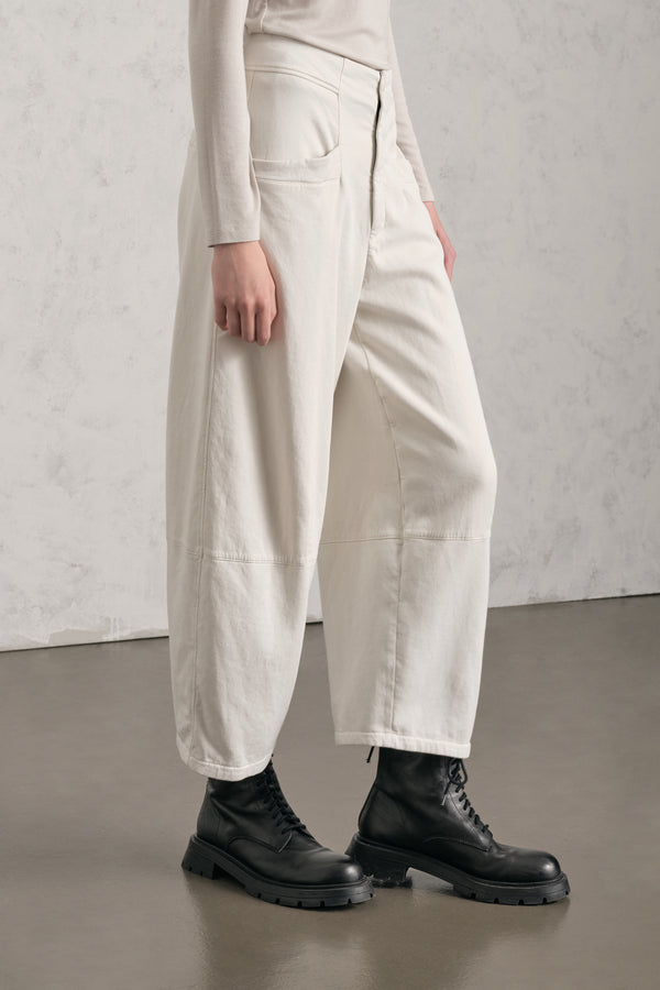 Low-crotch trousers in Tencel and stretch cotton | 1019.CFDTREN233.02