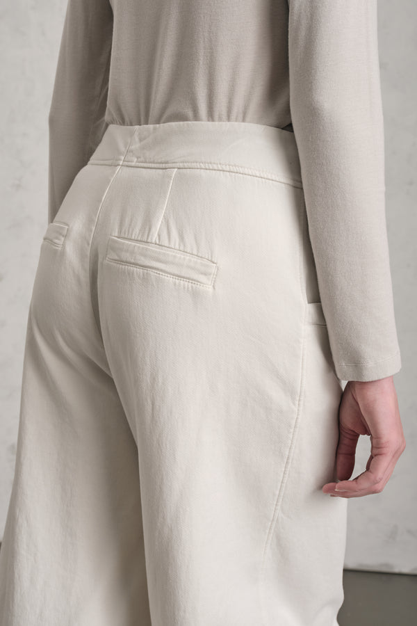 Low-crotch trousers in Tencel and stretch cotton | 1019.CFDTREN233.02