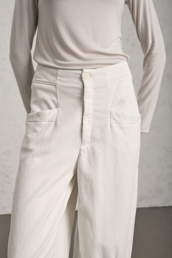 Hose mit tief sitzendem Schritt aus Tencel-Baumwoll-Stretch | 1019.CFDTREN233.02
