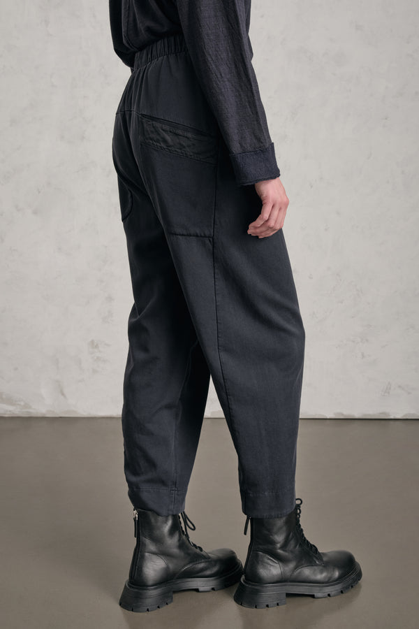 Pantalone comfort fit in tencel e cotone stretch con elastico dietro in cintura | 1019.CFDTREN235.05