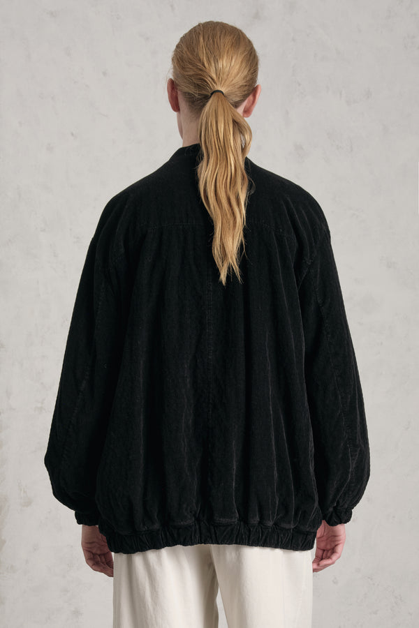 Gefütterte, wattierte Steppjacke mit Reißverschluss aus Viskose-Baumwoll-Cordsamt mit Stretchanteil | 1019.CFDTREP252.10