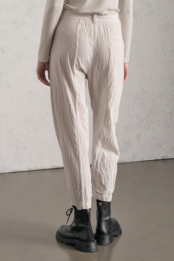 Pantalone comfort fit con spacchetti fondo gamba in costina di velluto in viscosa e cotone stretch g | 1019.CFDTREP255.01