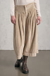 Panta/gonna con pieghe frontali in velluto a coste di viscosa e cotone stretch | 1019.CFDTREQ264.22
