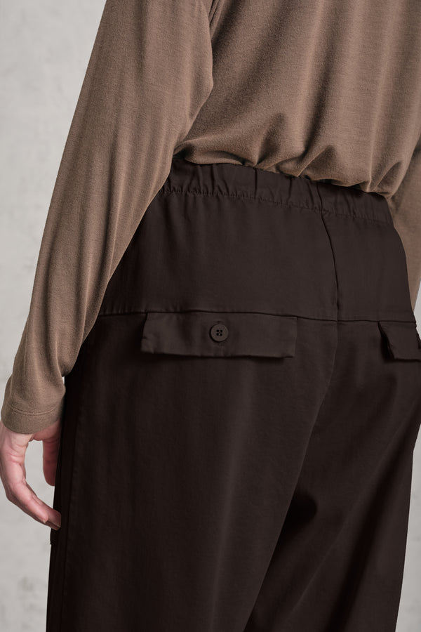 Pantalone comfort fit con tasche davanti in viscosa e cotone stretch. elastico in vita | 1019.CFDTRER273.06
