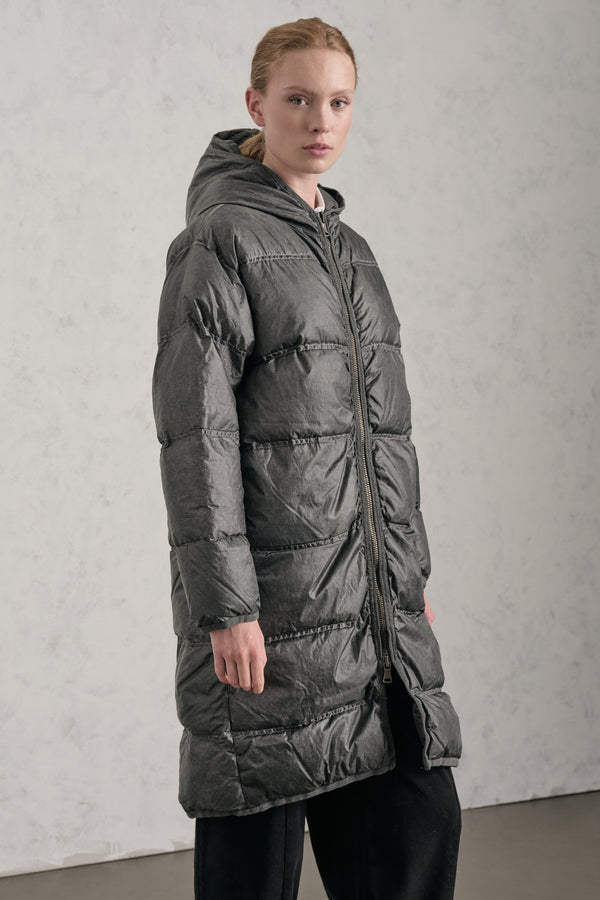 Gesteppte Daunenjacke mit Kapuze aus Nylon, kalt gefärbt | 1019.CFDTRES284E.110