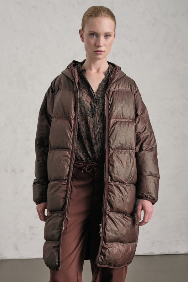 Gesteppte Daunenjacke mit Kapuze aus Nylon, kalt gefärbt | 1019.CFDTRES284E.118