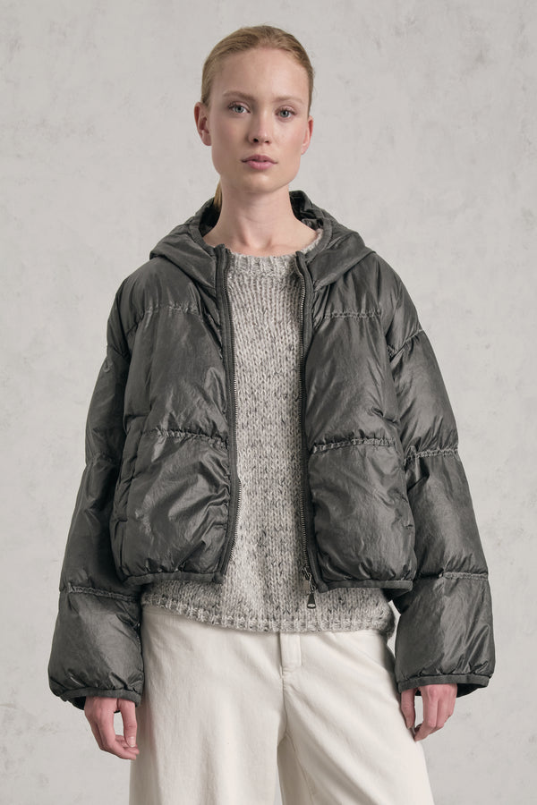 Kurze, gesteppte Daunenjacke mit Gänsedaunen und Kapuze | 1019.CFDTRES285E.110