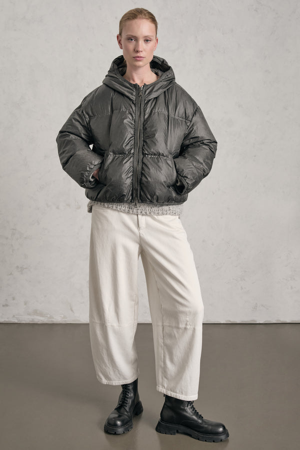 Kurze, gesteppte Daunenjacke mit Gänsedaunen und Kapuze | 1019.CFDTRES285E.110