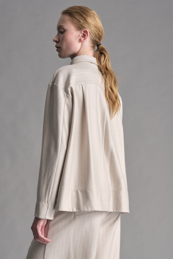 Jacke/Bluse aus leichtem Wolltuch mit Nadelstreifen und Kaschmir-Touch | 1019.CFDTREW320.21
