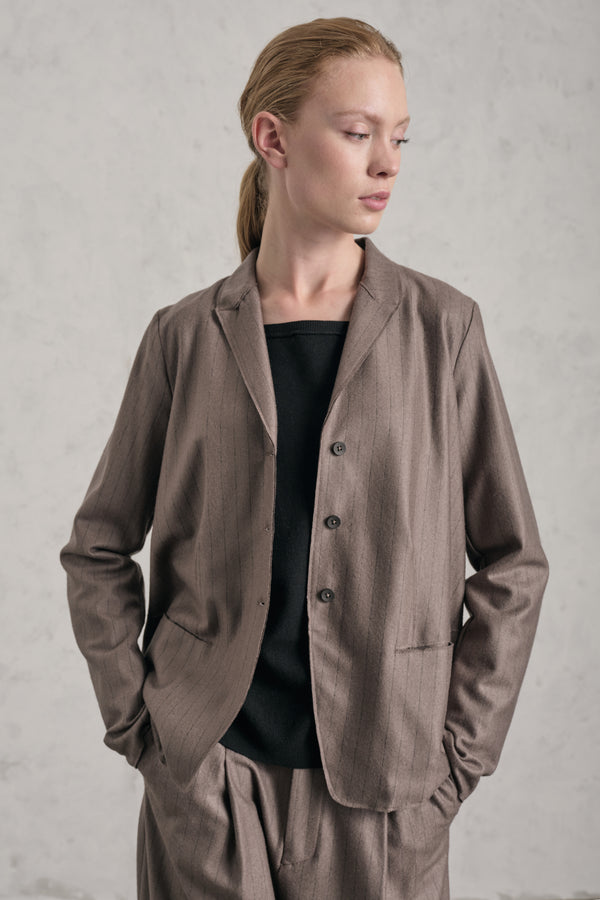 Giacca foderata in panno di lana leggero gessato, mano cashmere | 1019.CFDTREW322.31
